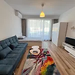 Wroclaw Colorful And Cosy Apt Near Unss And Nsa W Wifi