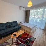 Wroclaw Colorful And Cosy Apt Near Unss And Nsa W Wifi