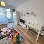 Wroclaw Colorful And Cosy Apt Near Unss And Nsa W Wifi