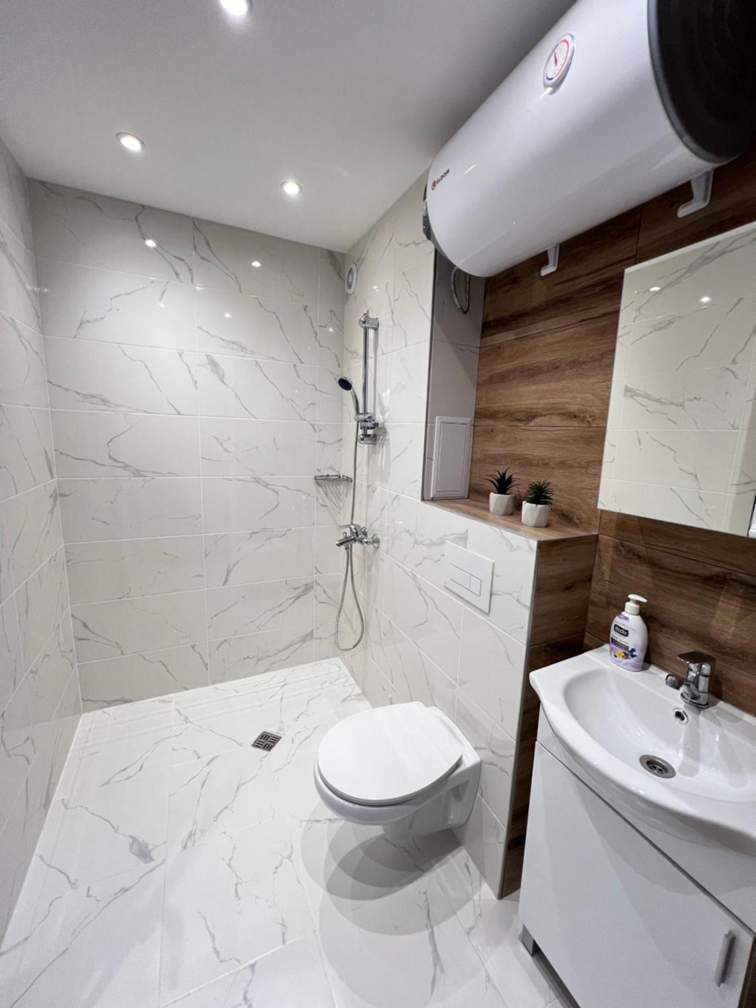 Apartment Wroclaw Colorful And Cosy Near Unss And Nsa W Wifi *